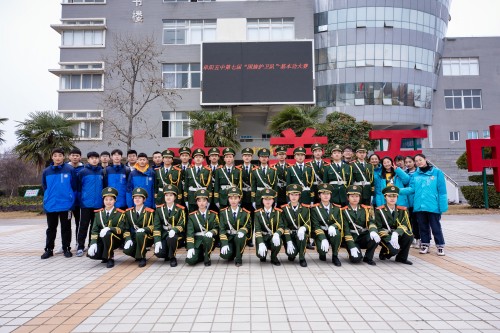 201912【夯實(shí)基礎(chǔ) 練就功夫——阜陽(yáng)五中第七屆國(guó)旗護(hù)衛(wèi)隊(duì)基本功大賽圓滿成功】潁州晚報(bào) 阜陽(yáng)日?qǐng)?bào) 阜陽(yáng)發(fā)布 特約攝影記者 凡偉 18844908911 (8)_conew1.jpg