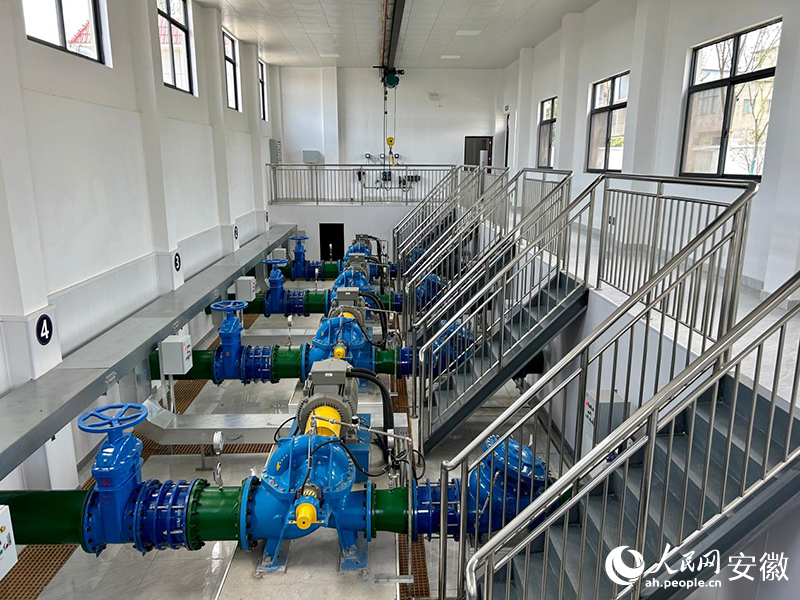 阜南縣蒙洼中心水廠取水設(shè)施。人民網(wǎng)記者 高飛躍攝